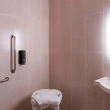 Troyes Magasins D'usine Hotel 3*