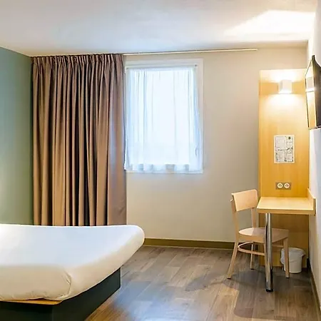 Troyes Magasins D'usine Hotel